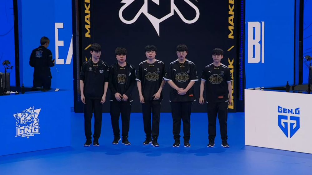 了关键球的 了关键球的