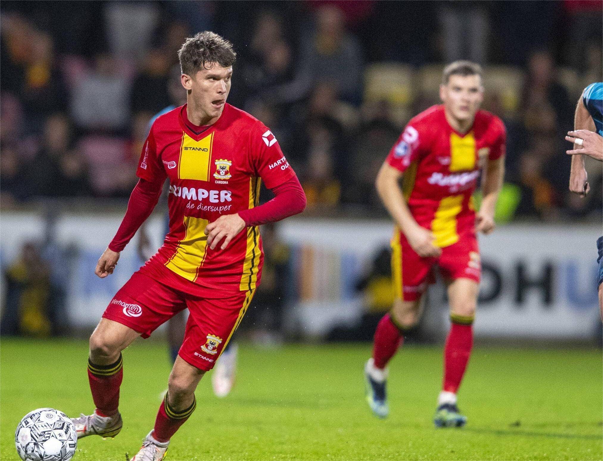 用双后腰收 用双后腰收